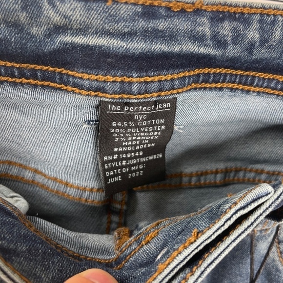 NWT The Perfect Jean 31W X 26L Slim Fit Cowboy Yellow Tint - Picture 4 of 11